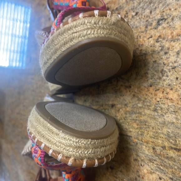 6.5 - Picture 3 of 5